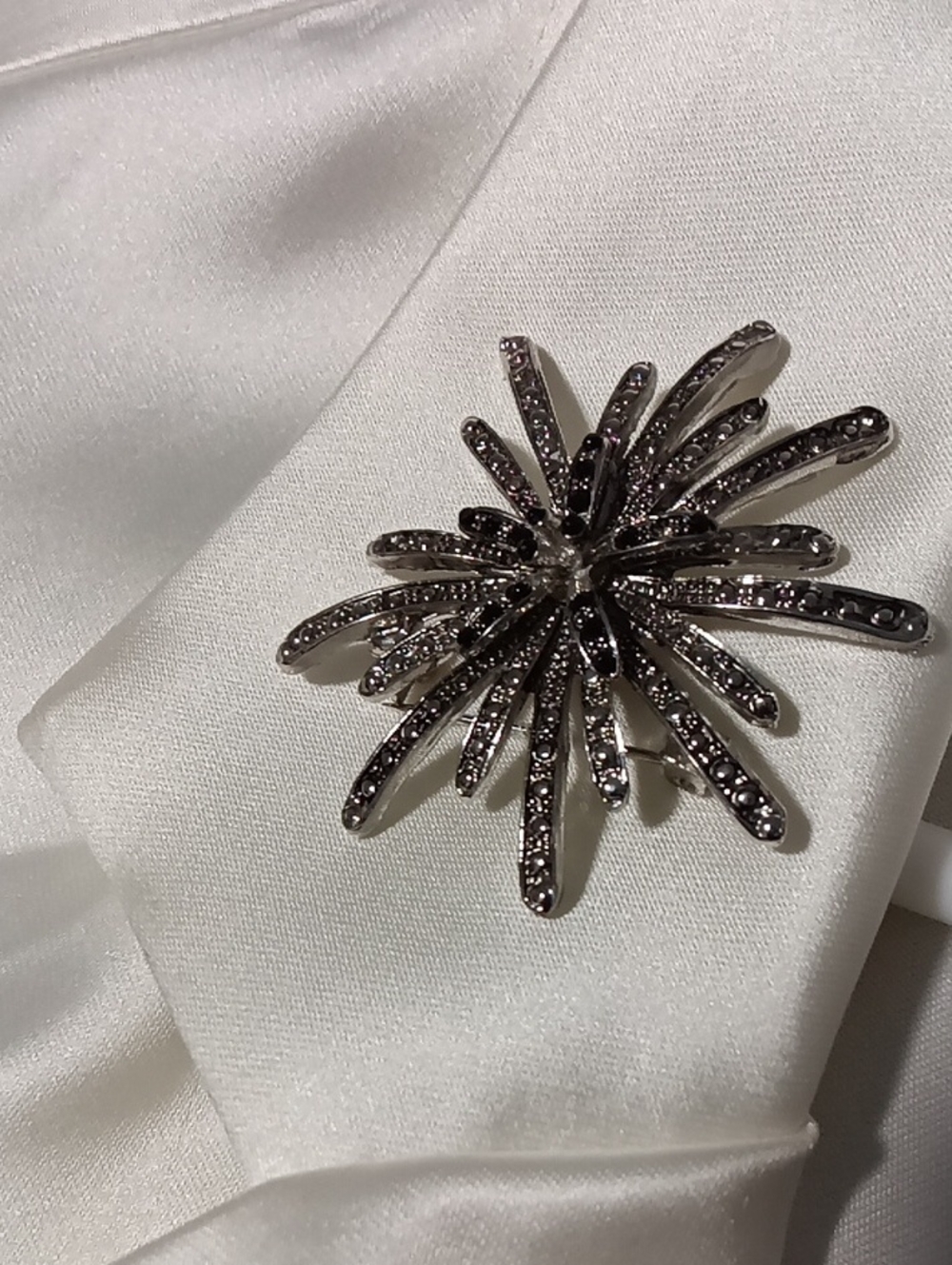 Silver Starburst Brooch Pin with Black Crystal Accents - Women Jewelry